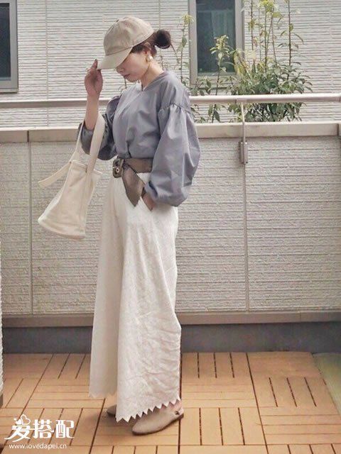 春季米色小清新穿搭，秒變氣質(zhì)鄰家女孩